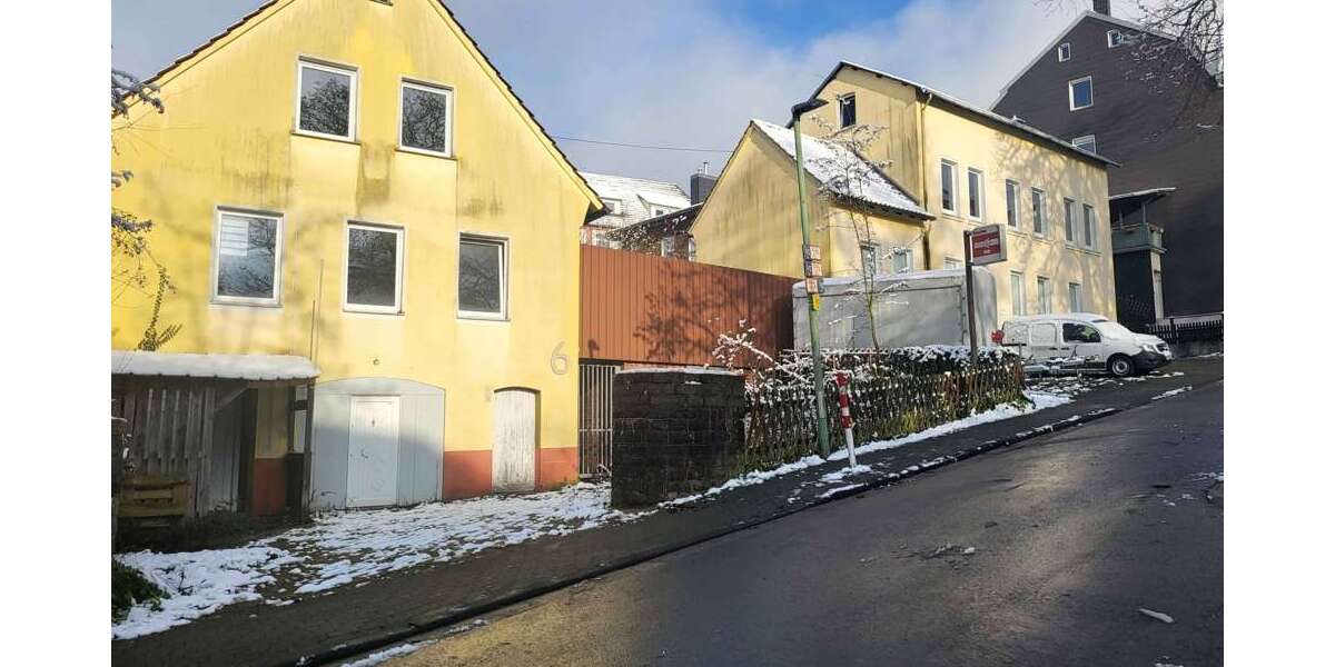 Einfamilienhaus Lüdenscheid Othlinghausen - 10 Zimmer, 2.200 m&sup2;, 320.000&euro; | Angebot:23678198