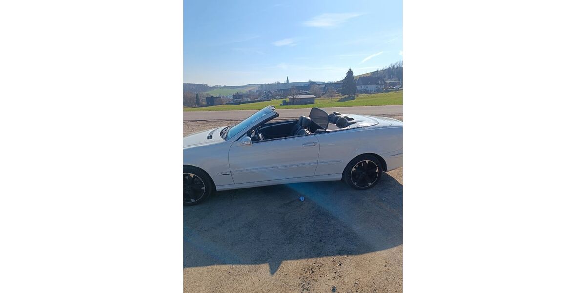 Mercedes-Benz CLK 200 91.000 km 14.500 &euro; Bergneustadt 51702