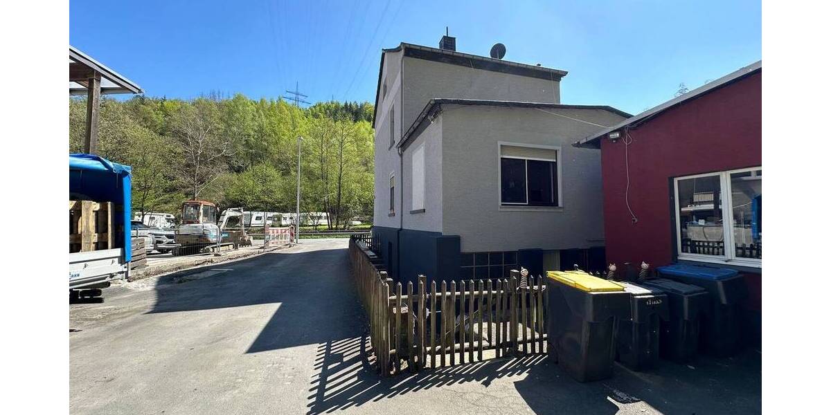 Einfamilienhaus Altena - 6 Zimmer, 113 m&sup2;, 219.000&euro; | Angebot:25687152