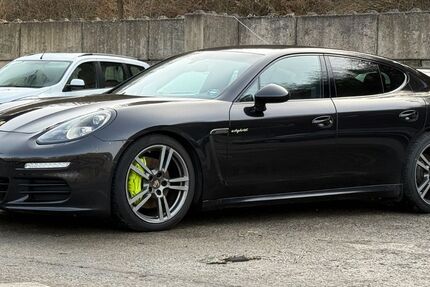 Porsche Panamera 175.869 km 23.000 &euro; Engelskirchen 51766