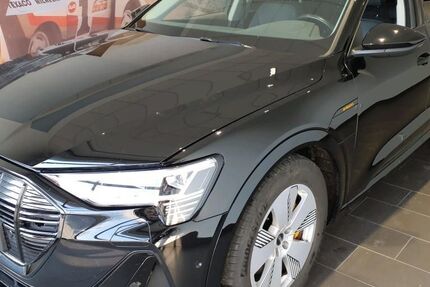 Audi e-tron 42.707 km 35.450 &euro; Hagen 58091