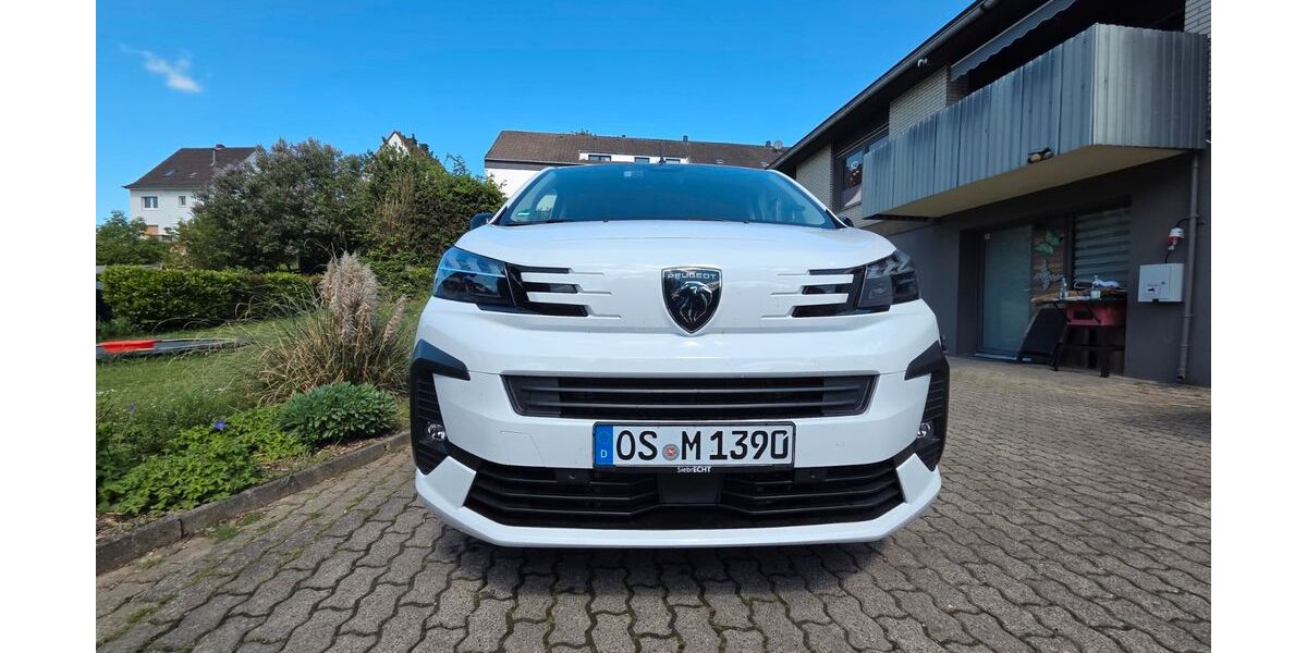 Peugeot Traveller 4.500 km 35.555 &euro; Menden 58706