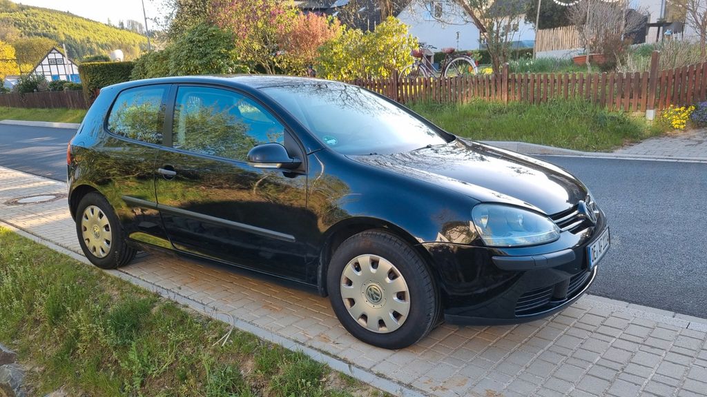 VW Golf 210.000 km 1.400 &euro; Attendorn 57439