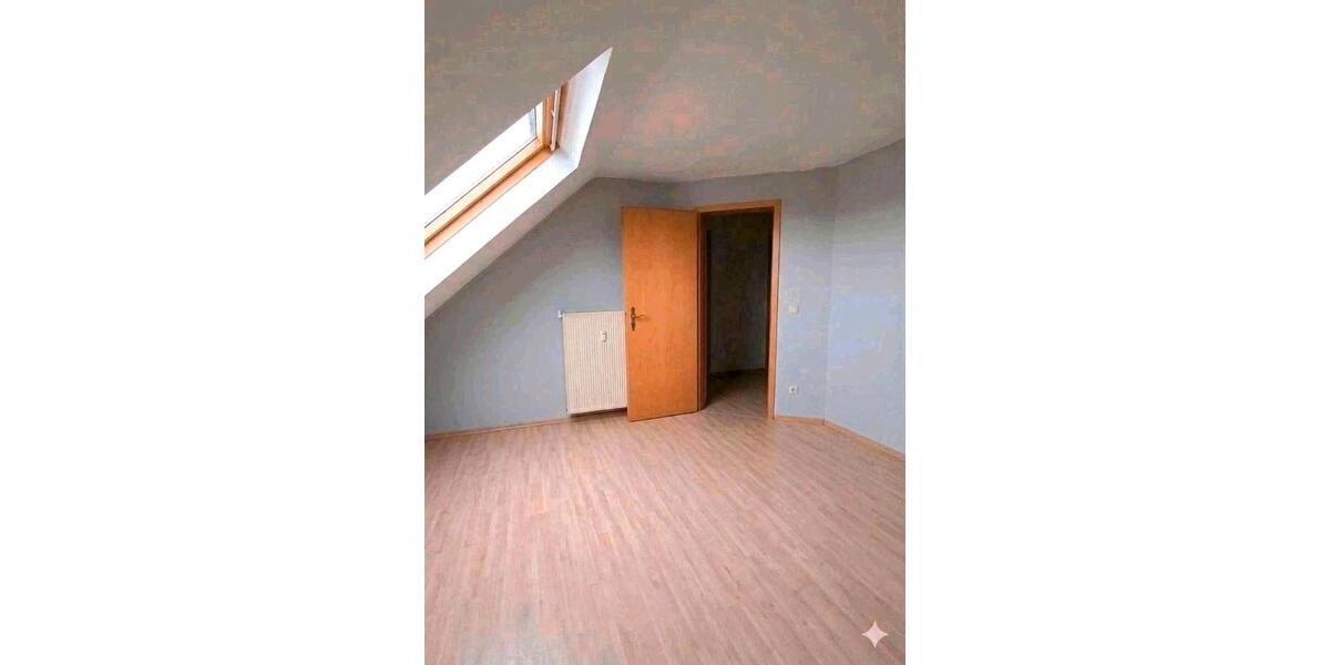 Dachgeschoßwohnung Drolshagen - 4 Zimmer, 75 m&sup2;, 650&euro; | Angebot:25907468