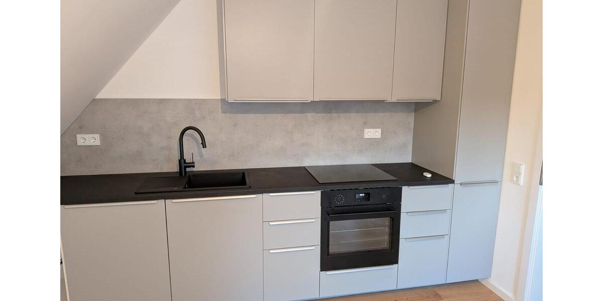 Dachgeschoßwohnung Gummersbach Berstig Süd - 3 Zimmer, 70 m&sup2;, 900&euro; | Angebot:24817253