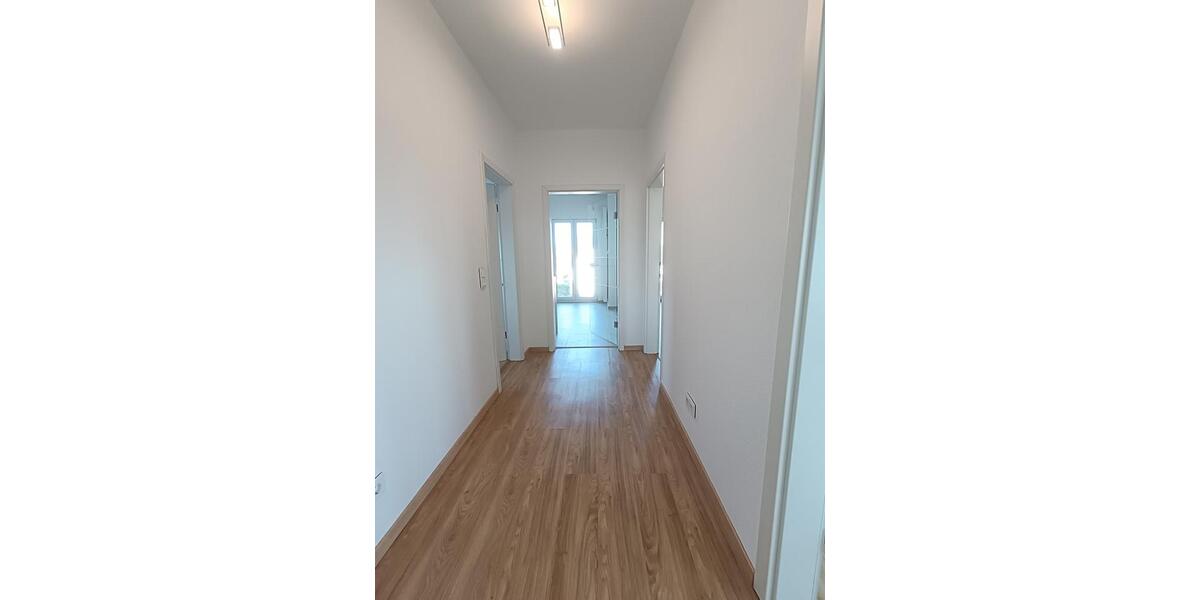 Dachgeschoßwohnung Lüdenscheid Othlinghausen - 2.5 Zimmer, 70 m&sup2;, 730&euro; | Angebot:26091592