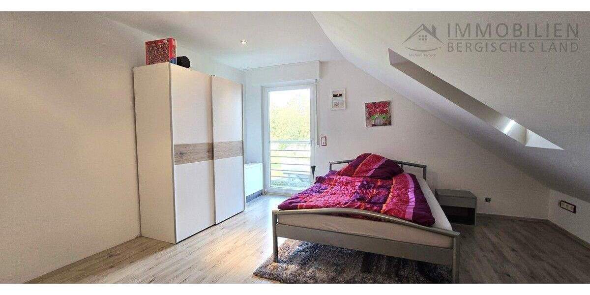 Einfamilienhaus Hückeswagen Kobeshofen - 6 Zimmer, 220 m&sup2;, 569.000&euro; | Angebot:25737808