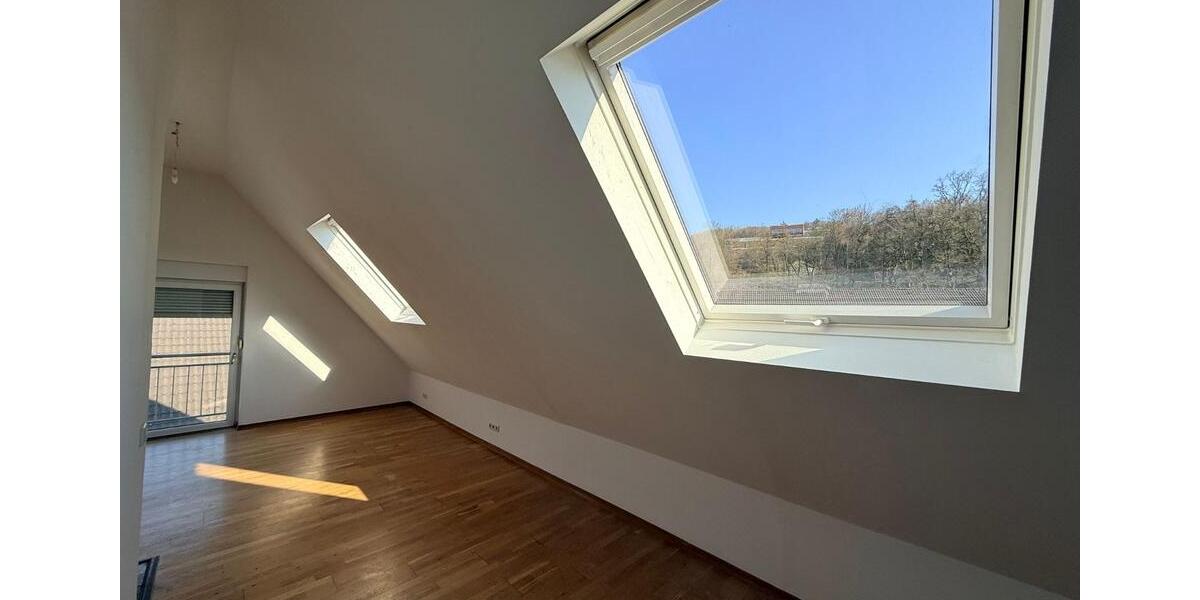 Dachgeschoßwohnung Gummersbach Berstig Süd - 2 Zimmer, 55 m&sup2;, 500&euro; | Angebot:26560257