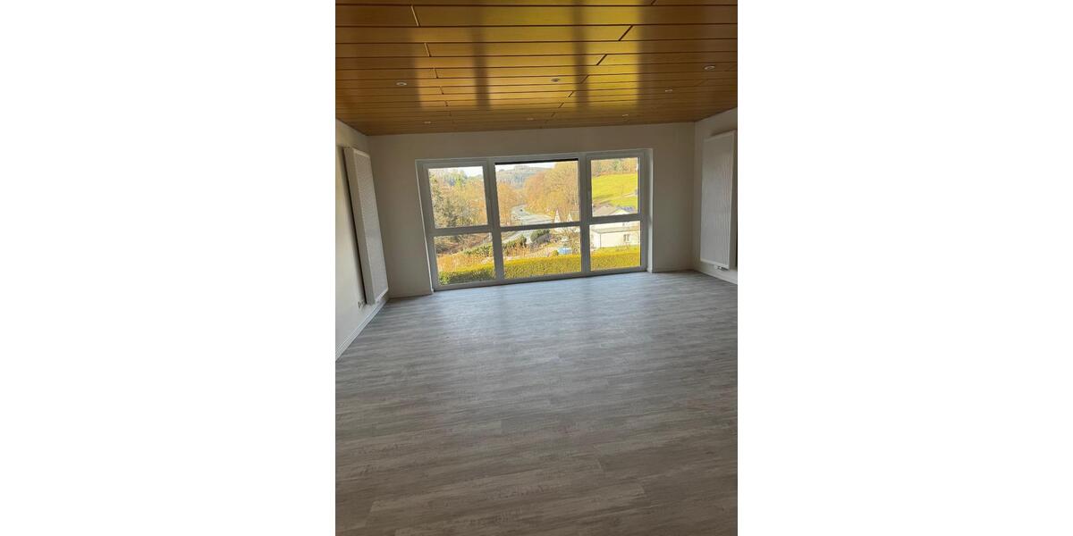 Maisonettenwohnung Attendorn - 5 Zimmer, 145 m&sup2;, 1.500&euro; | Angebot:25844103
