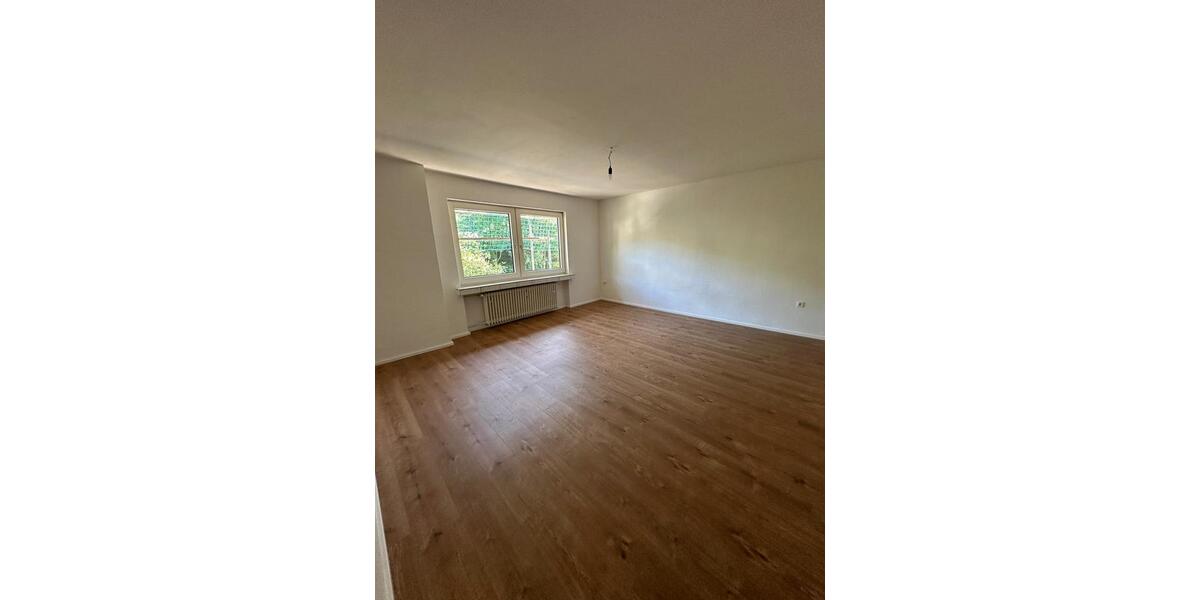 Etagenwohnung Schalksmühle - 3 Zimmer, 67 m&sup2;, 400&euro; | Angebot:24492099
