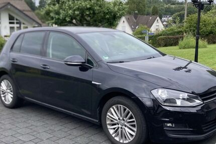 VW Golf 121.000 km 9.400 &euro; Reichshof 51580