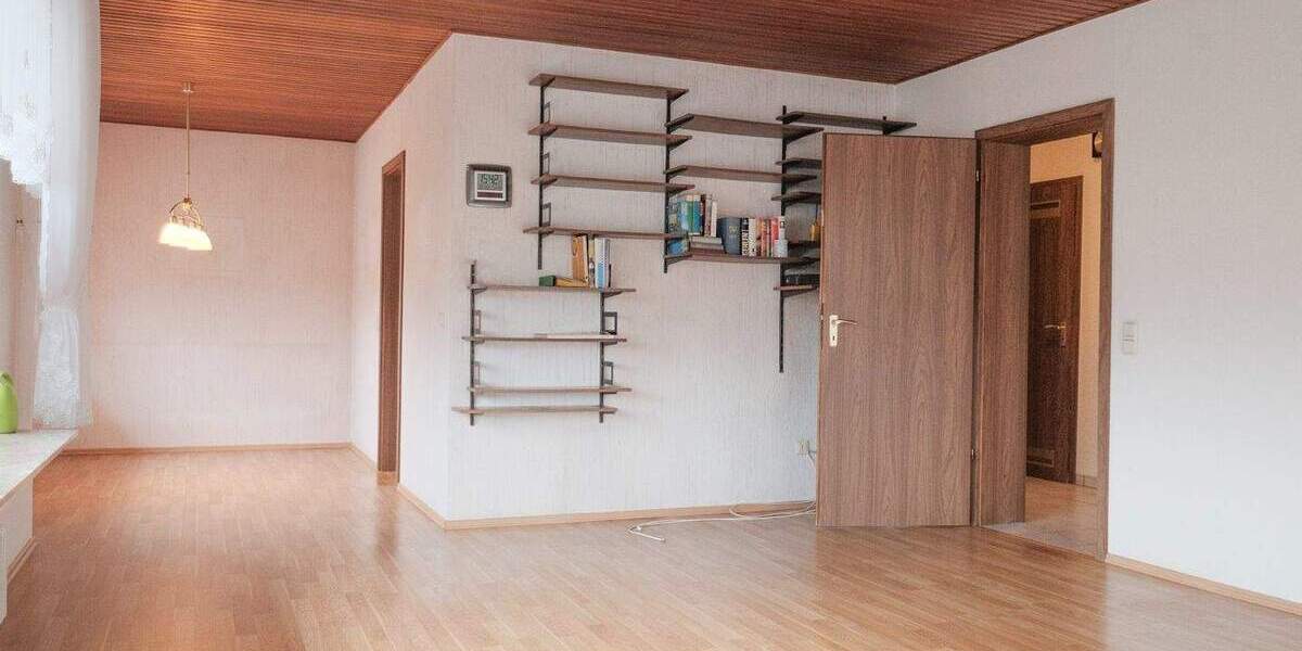 Mehrfamilienhaus, Wohnhaus Engelskirchen Ründeroth - 5 Zimmer, 132 m&sup2;, 375.000&euro; | Angebot:25660654