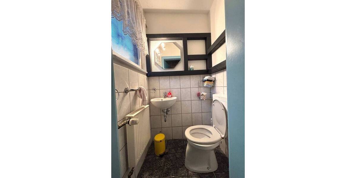 Einfamilienhaus Reichshof Eckenhagen - 7 Zimmer, 194 m&sup2;, 329.000&euro; | Angebot:25666272