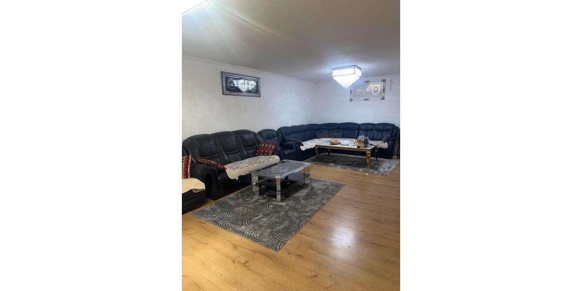 Einfamilienhaus Kierspe - 10 Zimmer, 270 m&sup2;, 299.999&euro; | Angebot:25178473