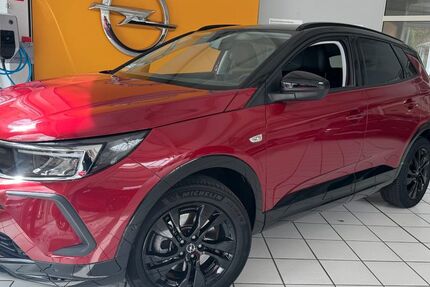 Opel Grandland (X) 24.068 km 23.950 &euro; Olpe 57462