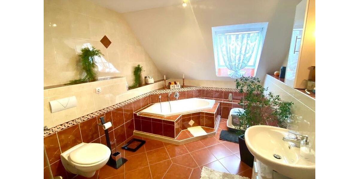 Reihenhaus Lüdenscheid Augustenthal - 4 Zimmer, 124 m&sup2;, 360.000&euro; | Angebot:26826473