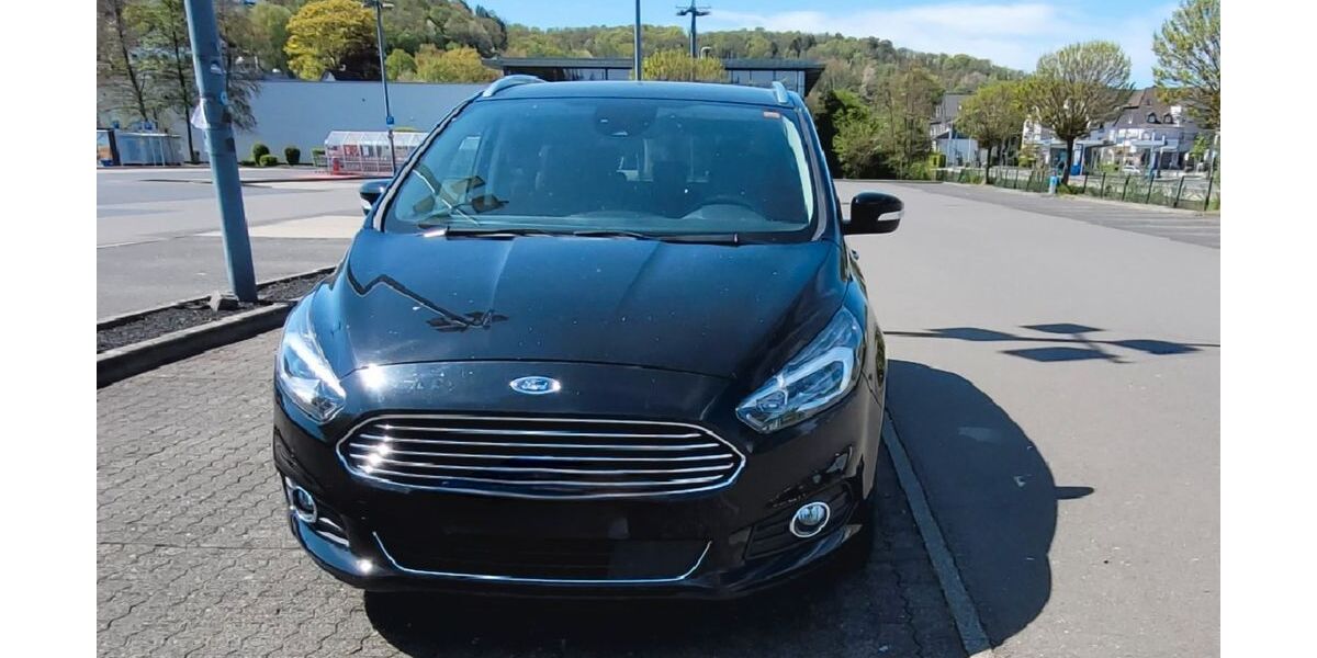 Ford S-Max 73.500 km 18.300 &euro; Engelskirchen 51766