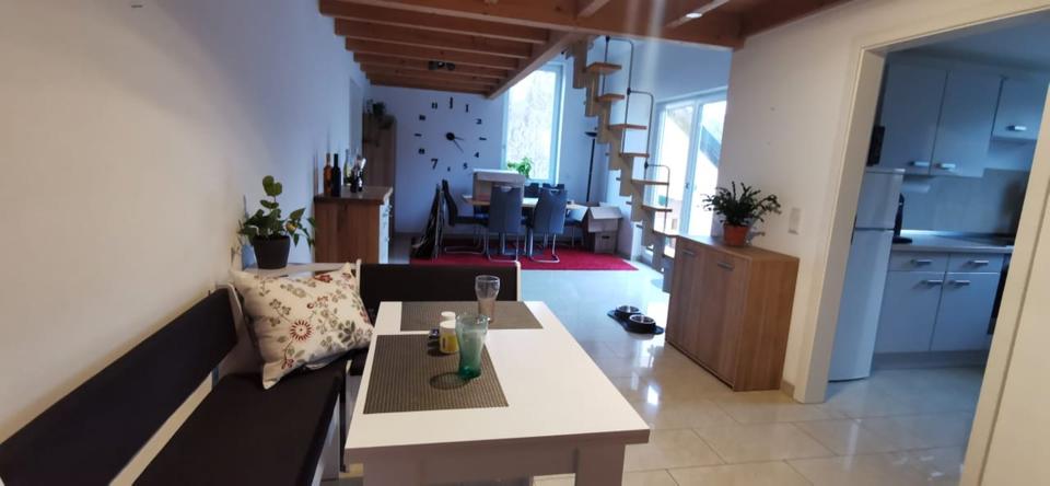 Dachgeschoßwohnung Bergneustadt - 3 Zimmer, 85 m&sup2;, 900&euro; | Angebot:25221209