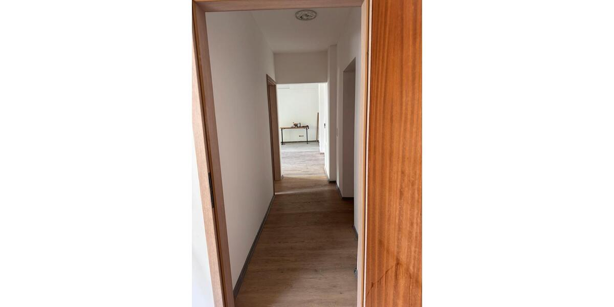 Etagenwohnung Gummersbach Berstig Süd - 3 Zimmer, 90 m&sup2;, 1.050&euro; | Angebot:26606866