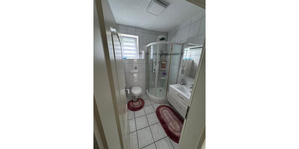 Doppelhaushälfte Finnentrop - 8 Zimmer, 180 m&sup2;, 350.000&euro; | Angebot:26611882