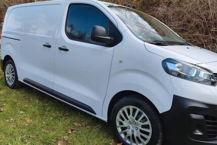 Opel Vivaro 28.000 km 18.250 &euro; Sundern 59846