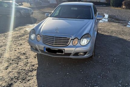 Mercedes-Benz E 220 222.000 km 4.199 &euro; Bergneustadt 51702