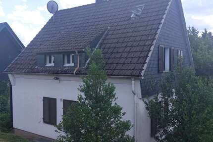 Haus Wipperfürth - 4 Zimmer, 120 m&sup2;, 290.000&euro; | Angebot:27266957