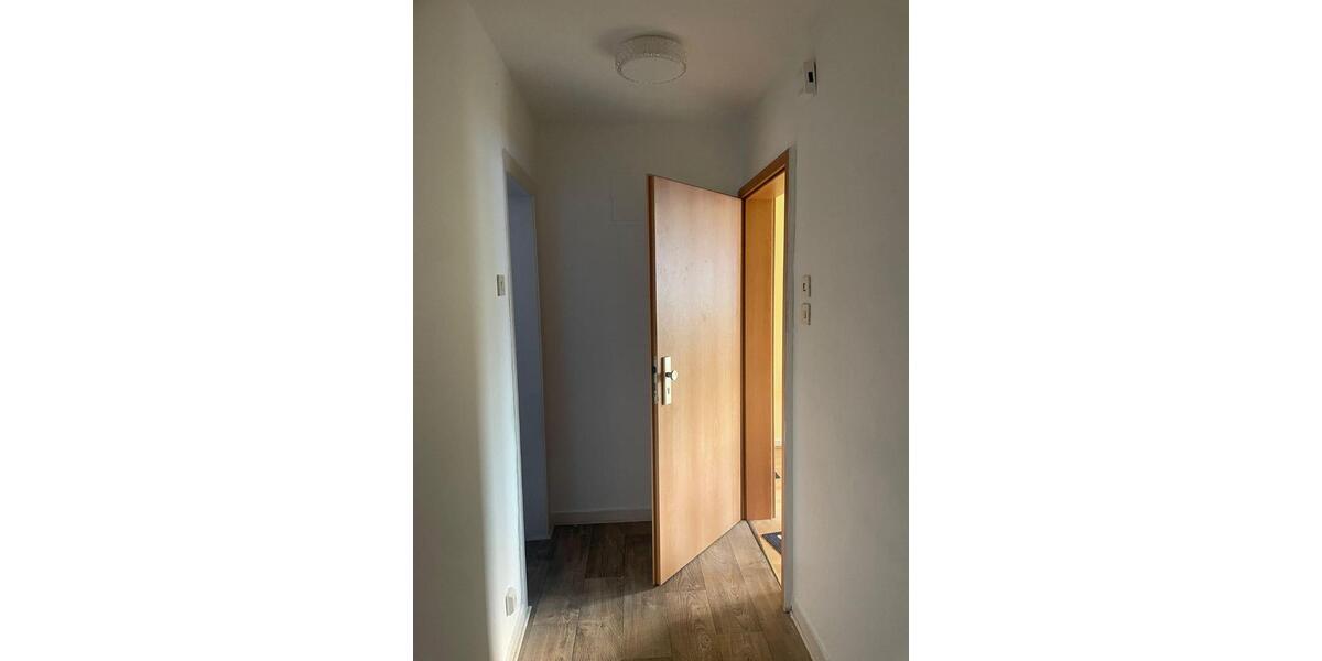 Dachgeschoßwohnung Lüdenscheid Augustenthal - 2.5 Zimmer, 52 m&sup2;, 400&euro; | Angebot:21294515