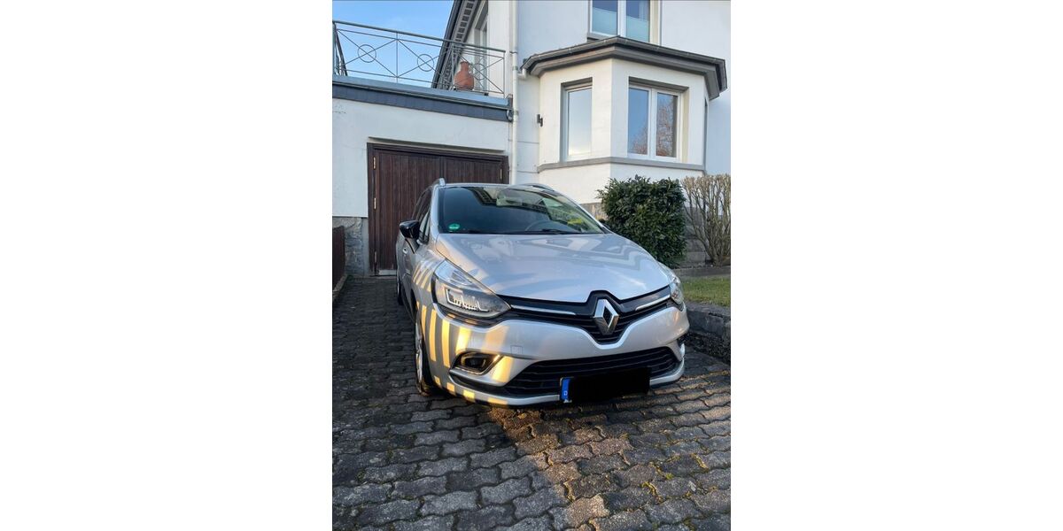 Renault Clio 48.000 km 7.200 &euro; Balve 58802