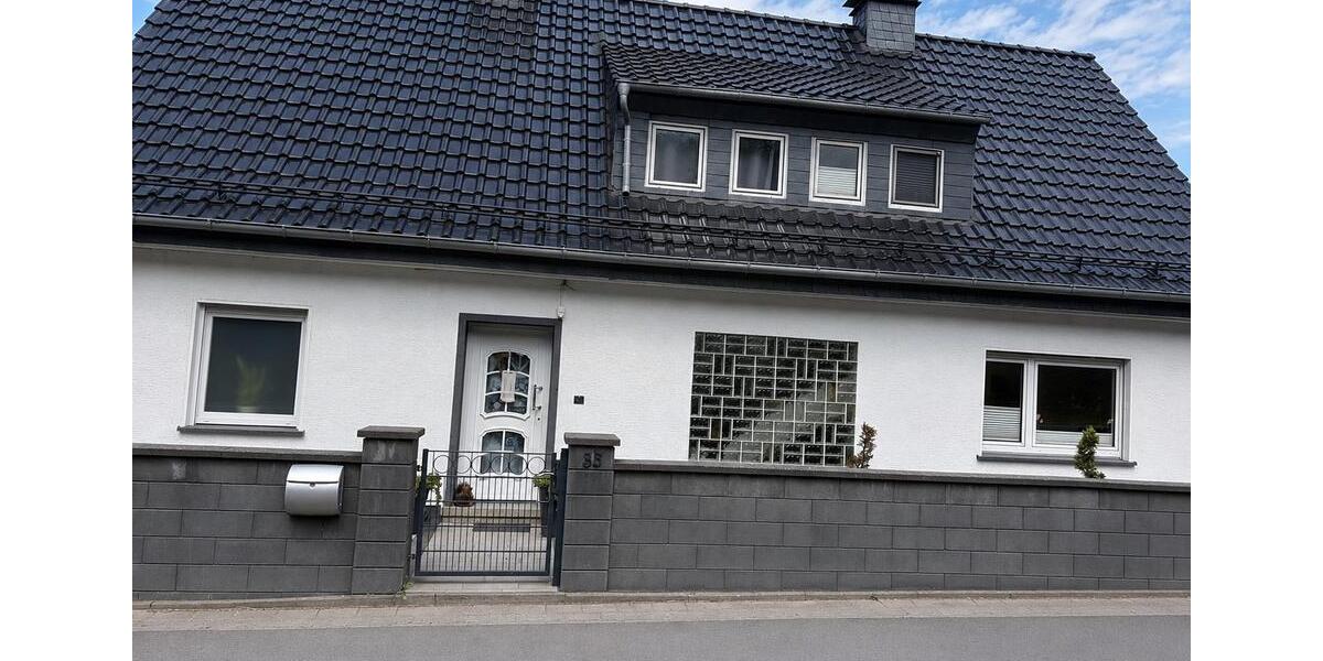 Einfamilienhaus Olpe - 10 Zimmer, 130 m&sup2;, 380.000&euro; | Angebot:27108859