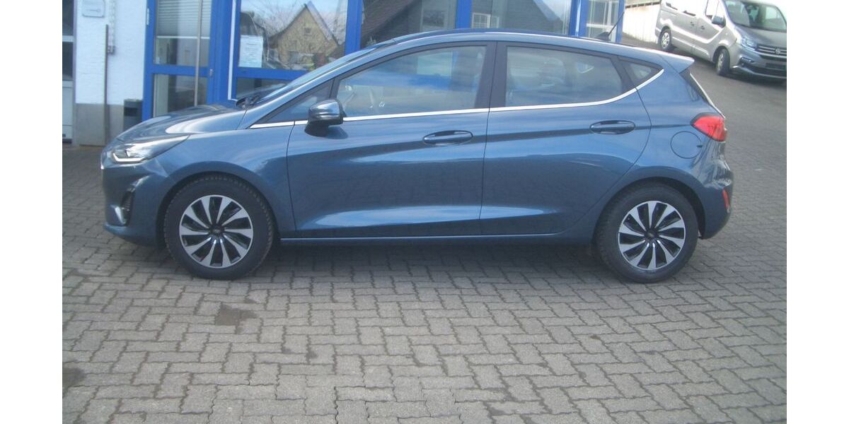 Ford Fiesta 49.000 km 11.990 &euro; Attendorn-Repe 57439