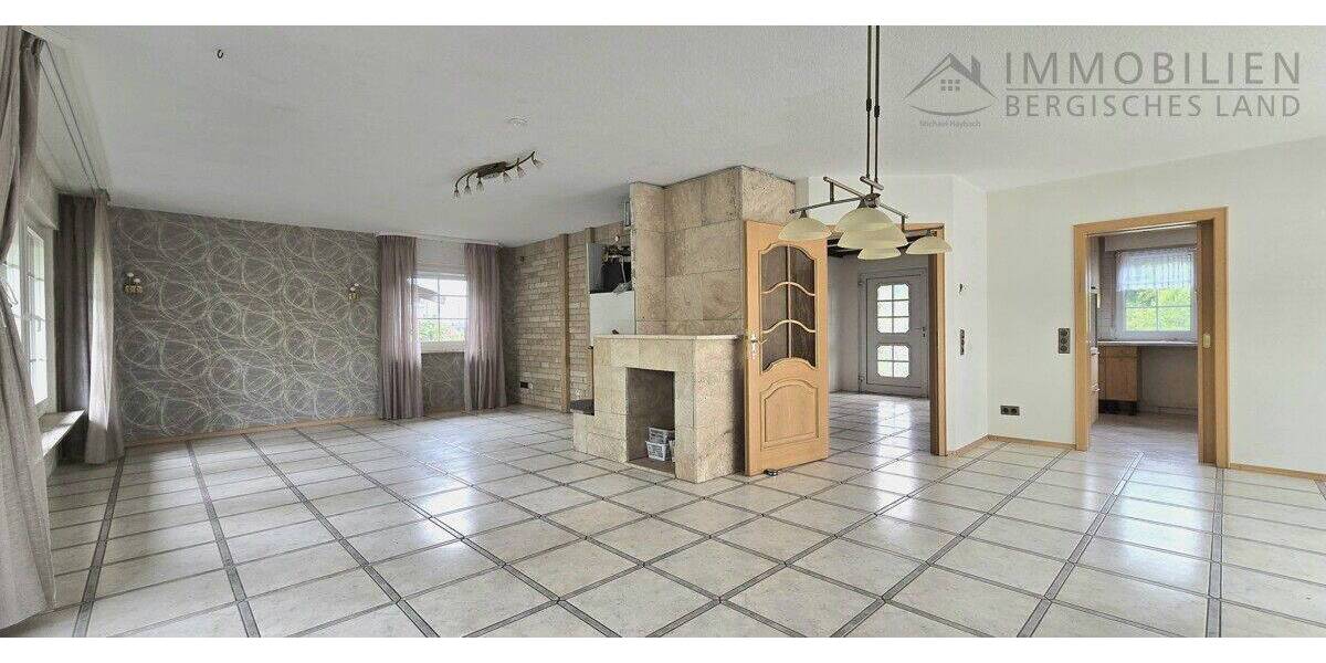 Einfamilienhaus Hückeswagen Innenstadt - 6 Zimmer, 242 m&sup2;, 449.000&euro; | Angebot:26867652