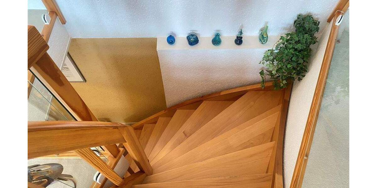 Wohnen mitten im Stadtzentrum - 4-Zimmer Mietwohnung mit Terrasse - Etagenwohnung Meinerzhagen | Angebot:23978285