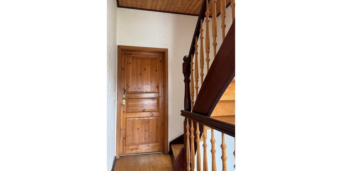 Etagenwohnung Menden (Sauerland) Berkenhofskamp - 6 Zimmer, 167 m&sup2;, 240.000&euro; | Angebot:26610251