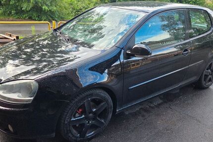 VW Golf 185.000 km 1.600 &euro; Schwerte 58239