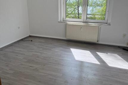 Wohnung Lüdenscheid Othlinghausen - 3 Zimmer, 68 m&sup2;, 400&euro; | Angebot:26355562