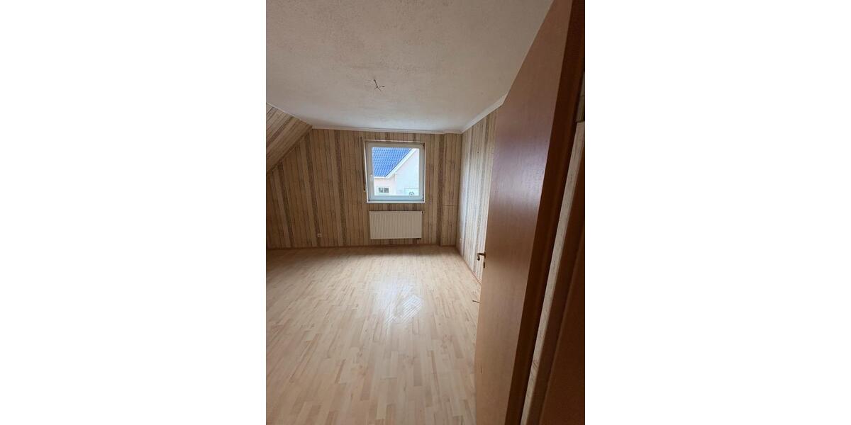 Einfamilienhaus Balve - 4 Zimmer, 120 m&sup2;, 320.000&euro; | Angebot:26537687