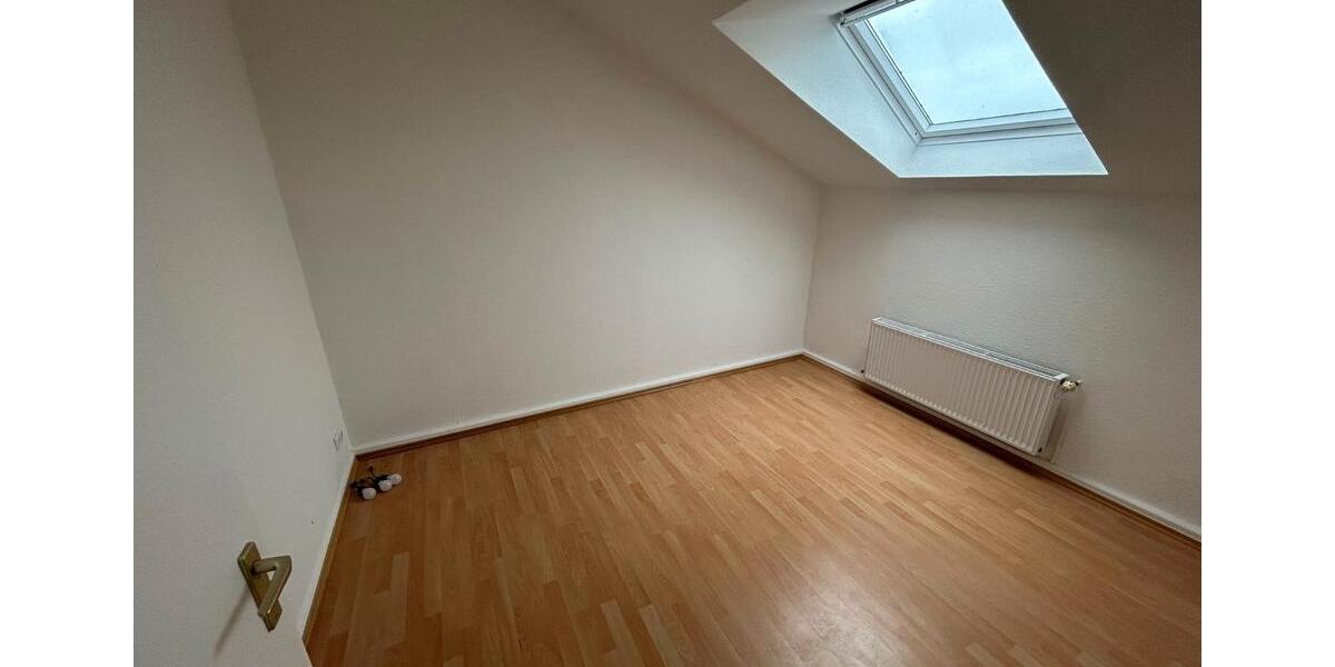 Dachgeschoßwohnung Menden (Sauerland) - 3 Zimmer, 59 m&sup2;, 480&euro; | Angebot:26350487