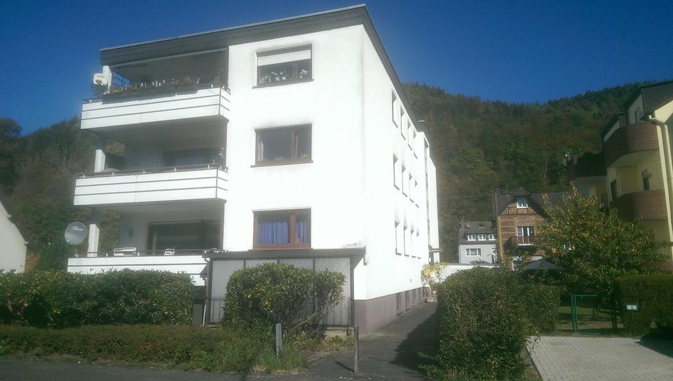 Hochparterre Gummersbach Berstig Süd - 2 Zimmer, 75 m&sup2;, 590&euro; | Angebot:25633250