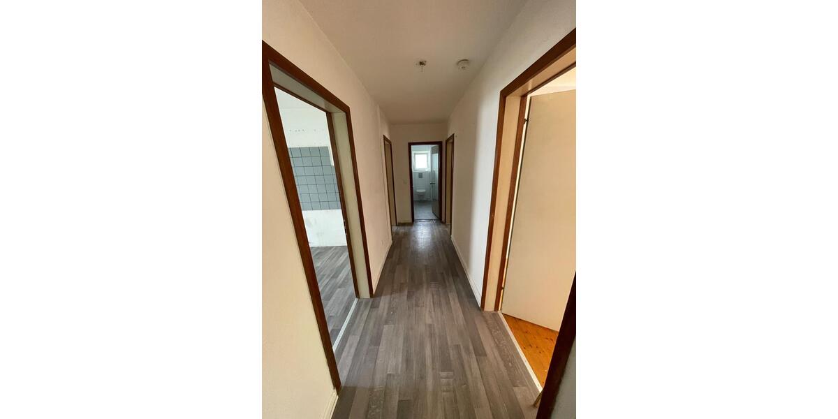 Etagenwohnung Gummersbach - 3 Zimmer, 70 m&sup2;, 740&euro; | Angebot:25759260