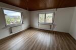 Etagenwohnung Finnentrop - 6 Zimmer, 145 m&sup2;, 980&euro; | Angebot:26005052