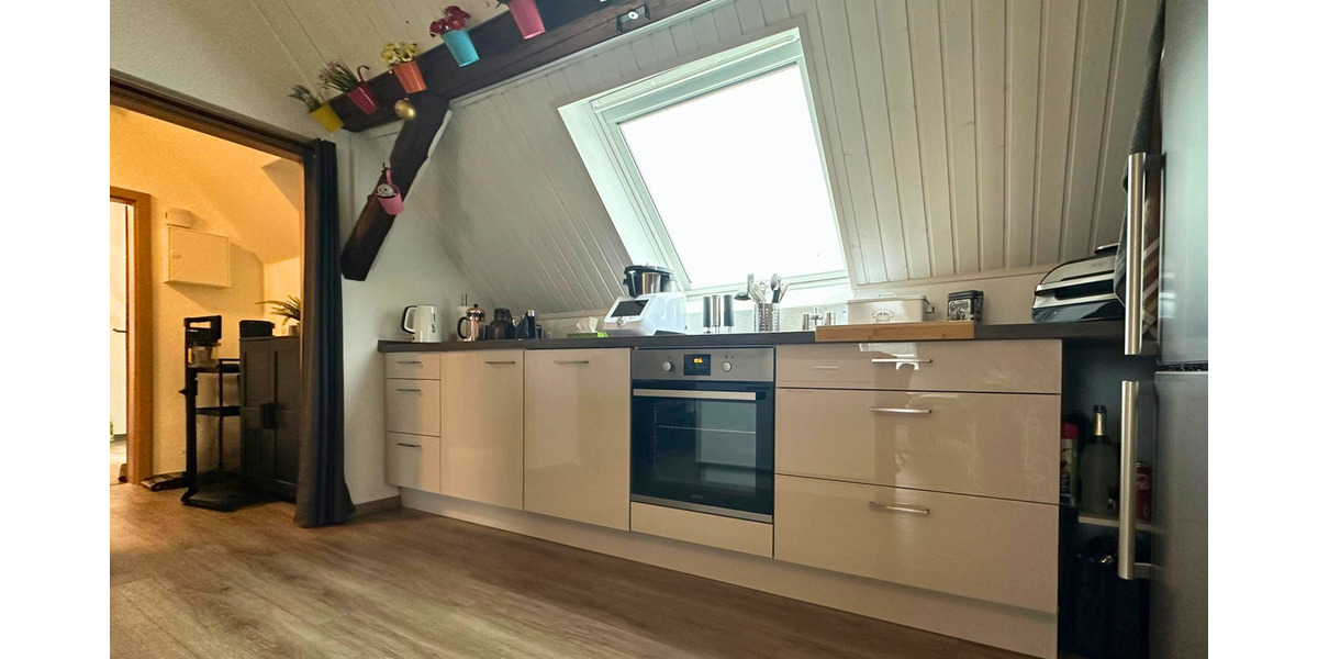 Doppelhaushälfte Balve Mellen - 7 Zimmer, 270 m&sup2;, 285.000&euro; | Angebot:25703460