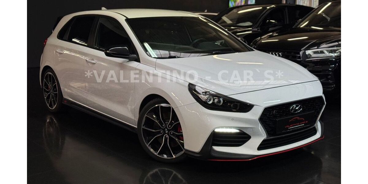 Hyundai i30 59.879 km 25.499 &euro; Radevormwald 42477