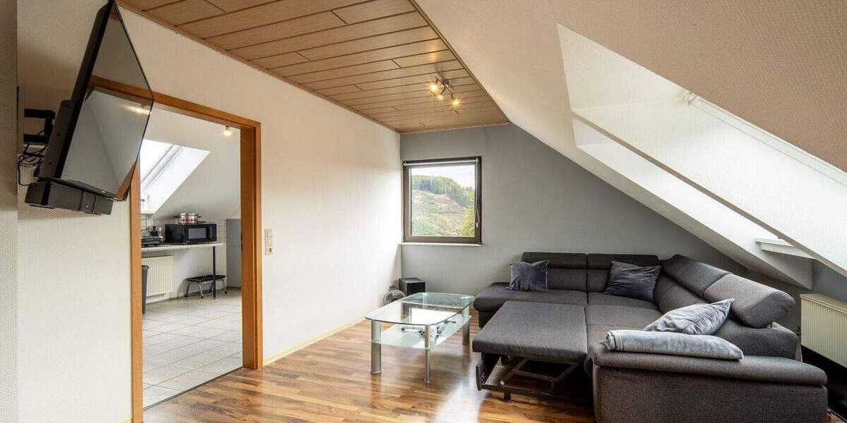 Mehrfamilienhaus, Wohnhaus Finnentrop Hülschotten - 8 Zimmer, 176 m&sup2;, 389.000&euro; | Angebot:25800581