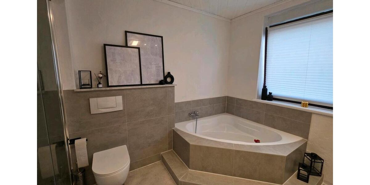 Einfamilienhaus Kierspe - 9 Zimmer, 215 m&sup2;, 529.000&euro; | Angebot:27075117