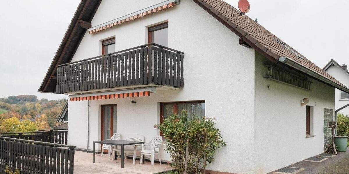 Mehrfamilienhaus, Wohnhaus Engelskirchen Ründeroth - 5 Zimmer, 132 m&sup2;, 375.000&euro; | Angebot:25660654