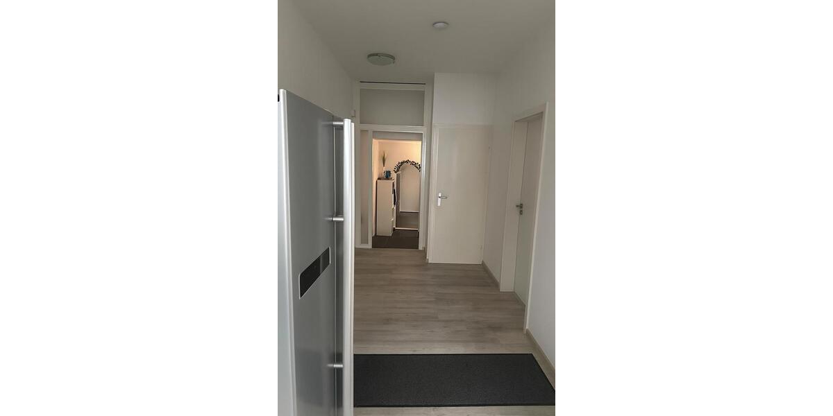 Terrassenwohnung Sundern (Sauerland) - 6 Zimmer, 158 m&sup2;, 349.000&euro; | Angebot:23038786