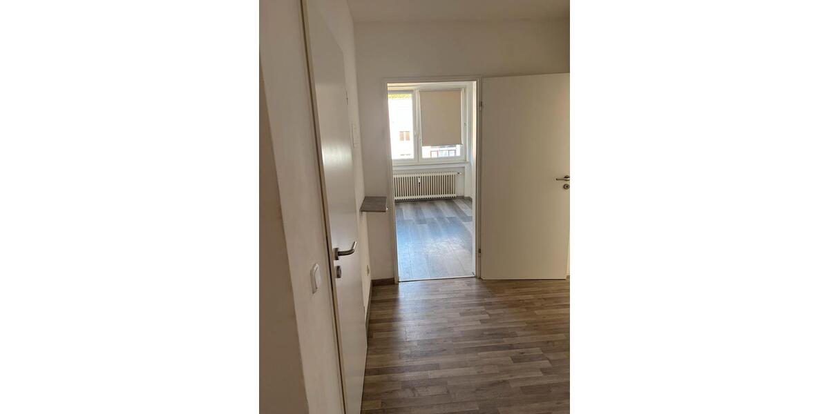Hochparterre Bergneustadt - 2 Zimmer, 62 m&sup2;, 98.000&euro; | Angebot:26946323