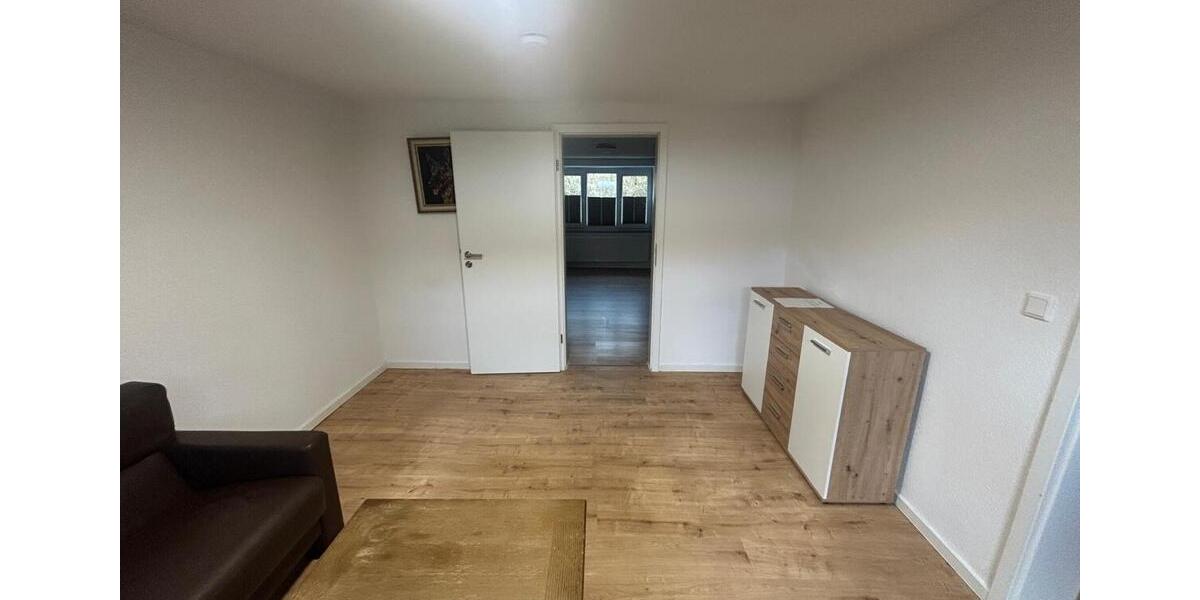 Reihenhaus Finnentrop - 8 Zimmer, 230 m&sup2;, 1.840&euro; | Angebot:26420072