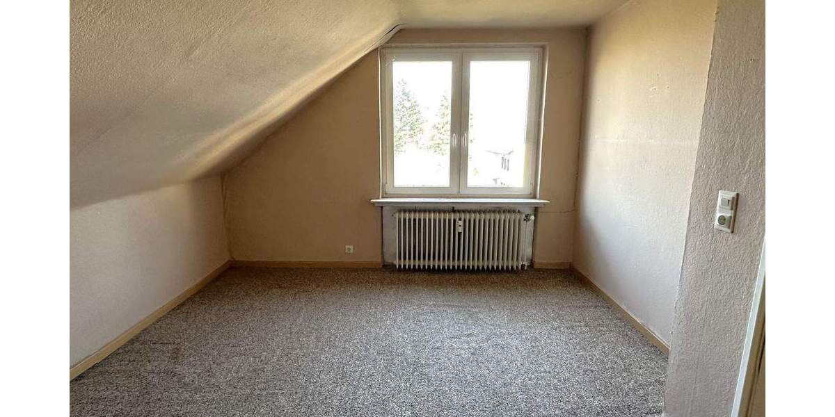 Mehrfamilienhaus, Wohnhaus Breckerfeld Zurstraße - 9 Zimmer, 223 m&sup2;, 199.700&euro; | Angebot:25744122